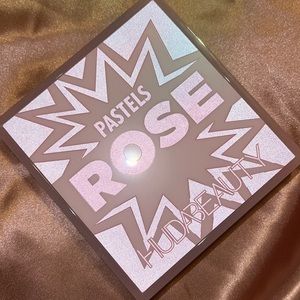 huda beauty rose pastel palette